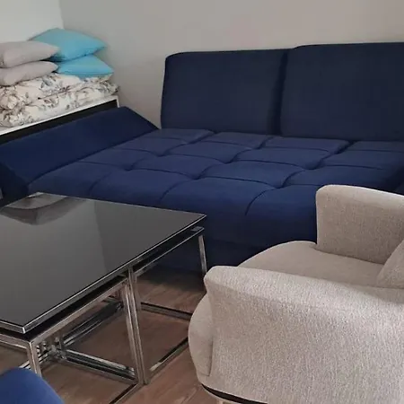 Eligible Furnished Flat 50 Meters To The Appartement